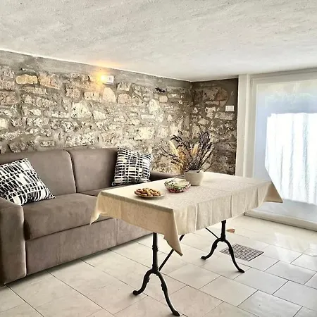 La Taverna Poggi Paoli Apartment *